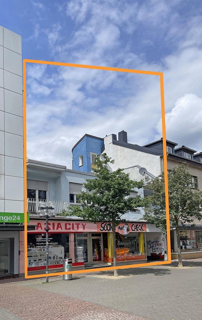 Prodej domu 261 m², pozemek 616 m², Kaiserslautern, Porýní-Falc Prodej domu 261 m², pozemek 616 m², Kaiserslautern, Porýní-Falc
