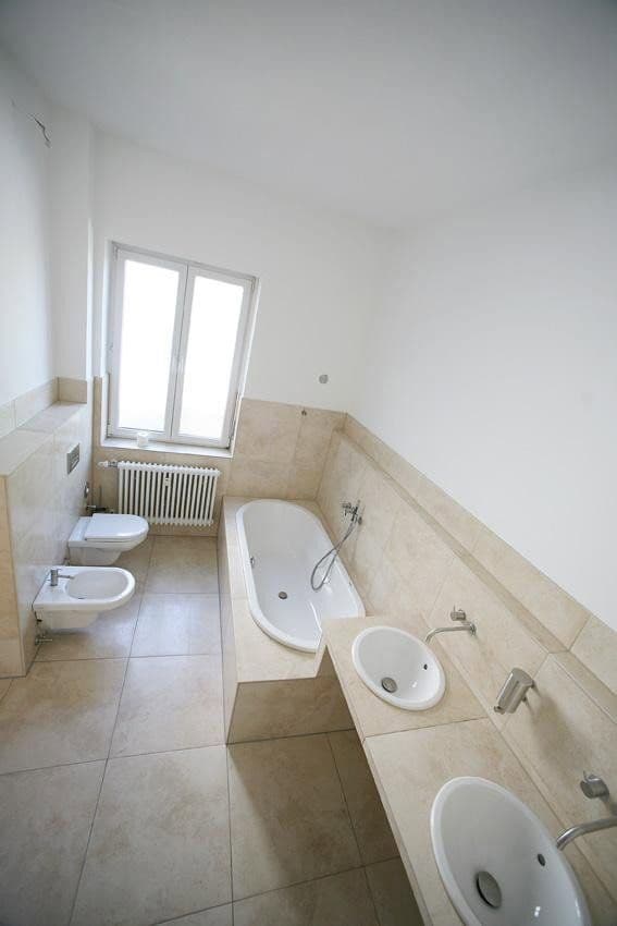 Prodej domu 261 m², pozemek 616 m², Kaiserslautern, Porýní-Falc Prodej domu 261 m², pozemek 616 m², Kaiserslautern, Porýní-Falc