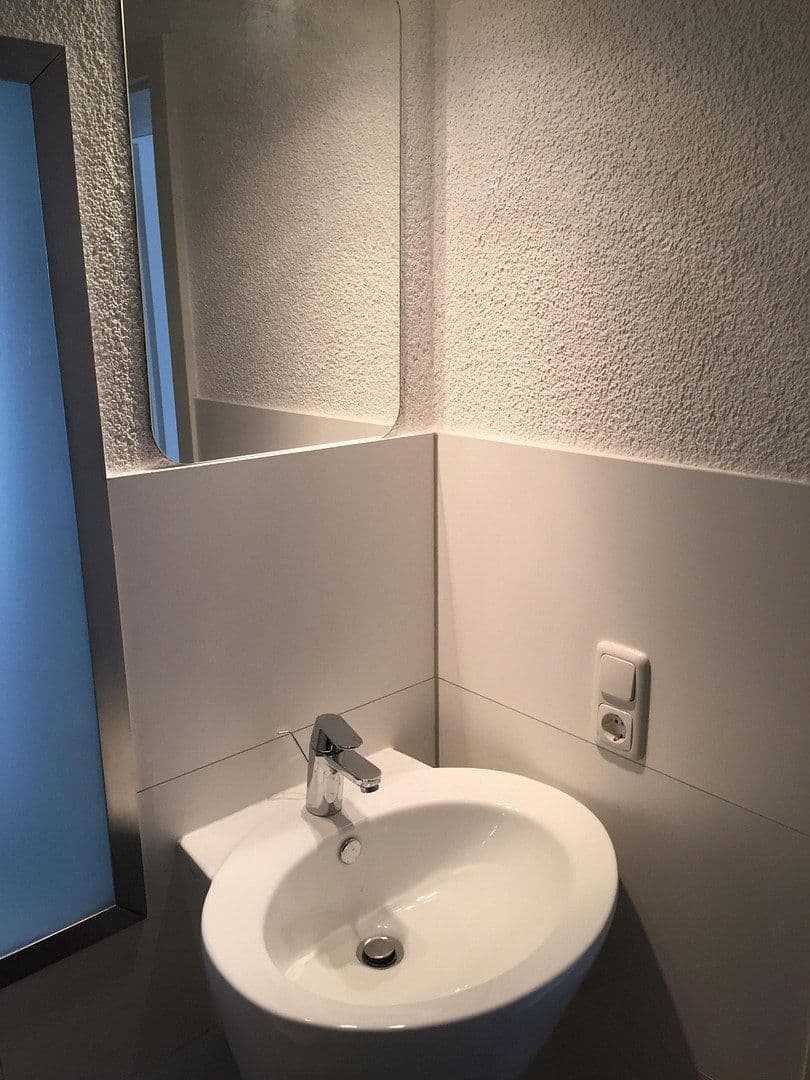 Pronájem bytu 1+1 46 m², Mainz, Porýní-Falc Pronájem bytu 1+1 46 m², Mainz, Porýní-Falc