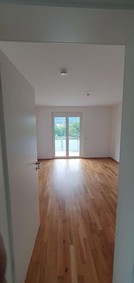 Pronájem bytu 3+1 107 m², Zimmermannstrasse 19, Laufenburg (Baden), Bádensko-Württembersko Pronájem bytu 3+1 107 m², Zimmermannstrasse 19, Laufenburg (Baden), Bádensko-Württembersko