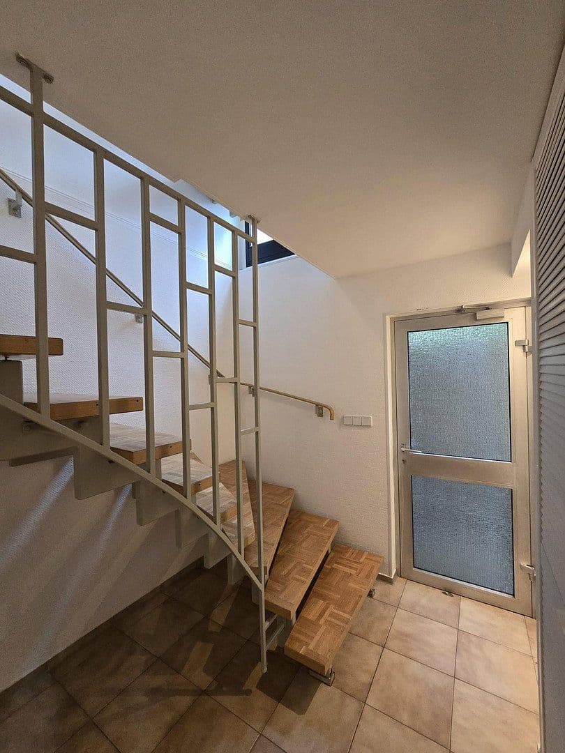 Prodej domu 322 m², pozemek 600 m², Berlin, Berlín Prodej domu 322 m², pozemek 600 m², Berlin, Berlín