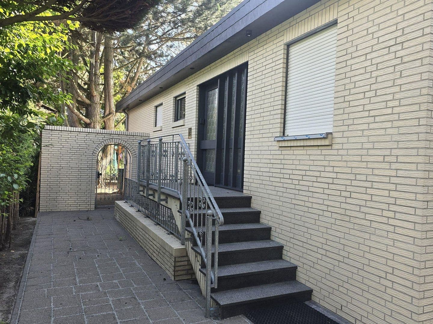 Prodej domu 322 m², pozemek 600 m², Berlin, Berlín Prodej domu 322 m², pozemek 600 m², Berlin, Berlín