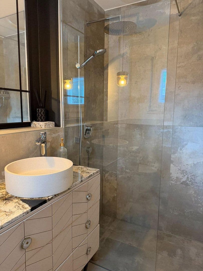Prodej domu 148 m², pozemek 752 m², Kolbermoor, Bavorsko Prodej domu 148 m², pozemek 752 m², Kolbermoor, Bavorsko