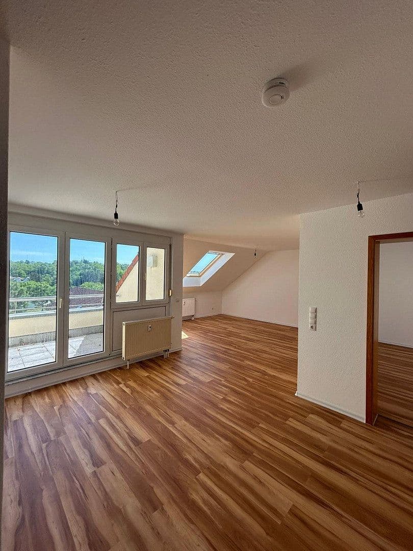 Pronájem bytu 3+1 85 m², Helga-Barth-Straße 7, Bretten, Bádensko-Württembersko Pronájem bytu 3+1 85 m², Helga-Barth-Straße 7, Bretten, Bádensko-Württembersko