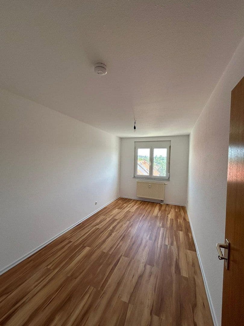 Pronájem bytu 3+1 85 m², Helga-Barth-Straße 7, Bretten, Bádensko-Württembersko Pronájem bytu 3+1 85 m², Helga-Barth-Straße 7, Bretten, Bádensko-Württembersko