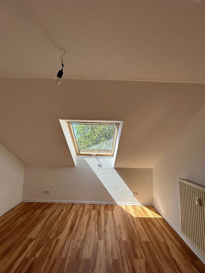 Pronájem bytu 3+1 85 m², Helga-Barth-Straße 7, Bretten, Bádensko-Württembersko Pronájem bytu 3+1 85 m², Helga-Barth-Straße 7, Bretten, Bádensko-Württembersko