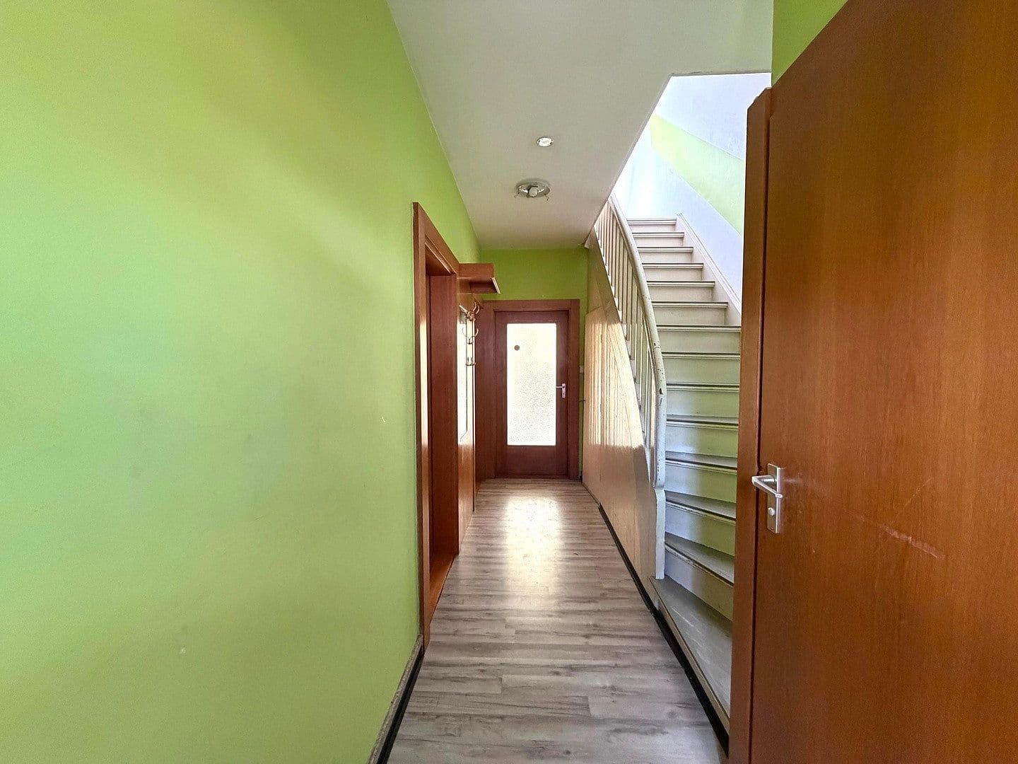 Prodej domu 205 m², pozemek 628 m², Erlenweg 1, Feucht, Bavorsko Prodej domu 205 m², pozemek 628 m², Erlenweg 1, Feucht, Bavorsko