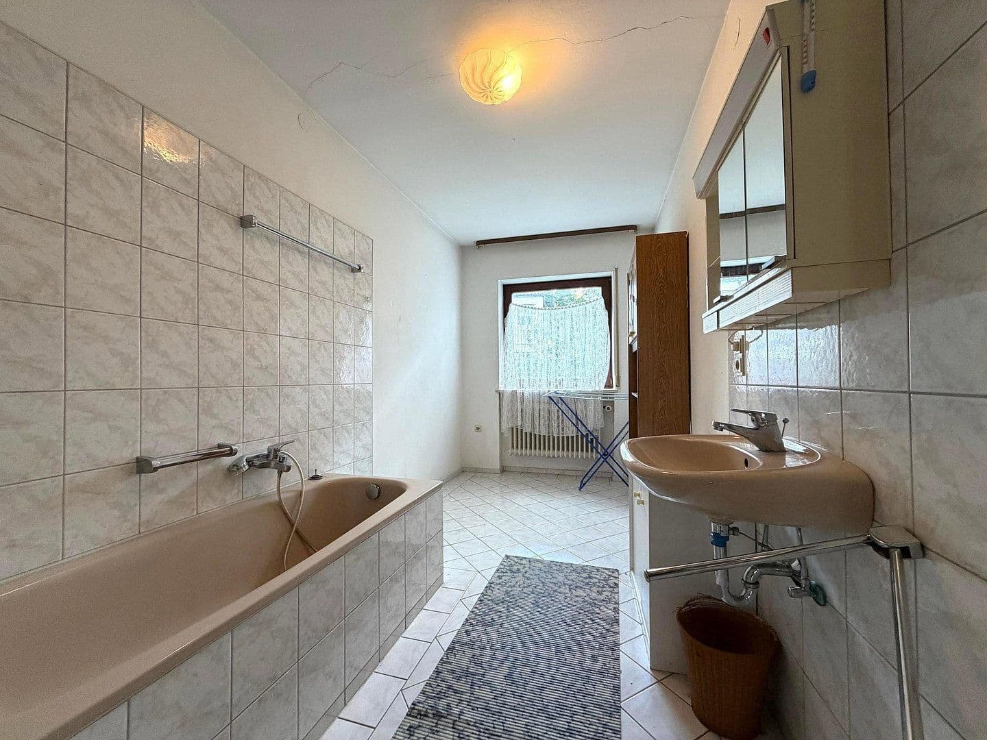 Prodej domu 205 m², pozemek 628 m², Erlenweg 1, Feucht, Bavorsko Prodej domu 205 m², pozemek 628 m², Erlenweg 1, Feucht, Bavorsko