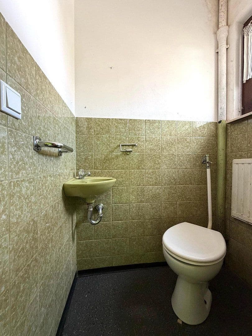 Prodej domu 205 m², pozemek 628 m², Erlenweg 1, Feucht, Bavorsko Prodej domu 205 m², pozemek 628 m², Erlenweg 1, Feucht, Bavorsko