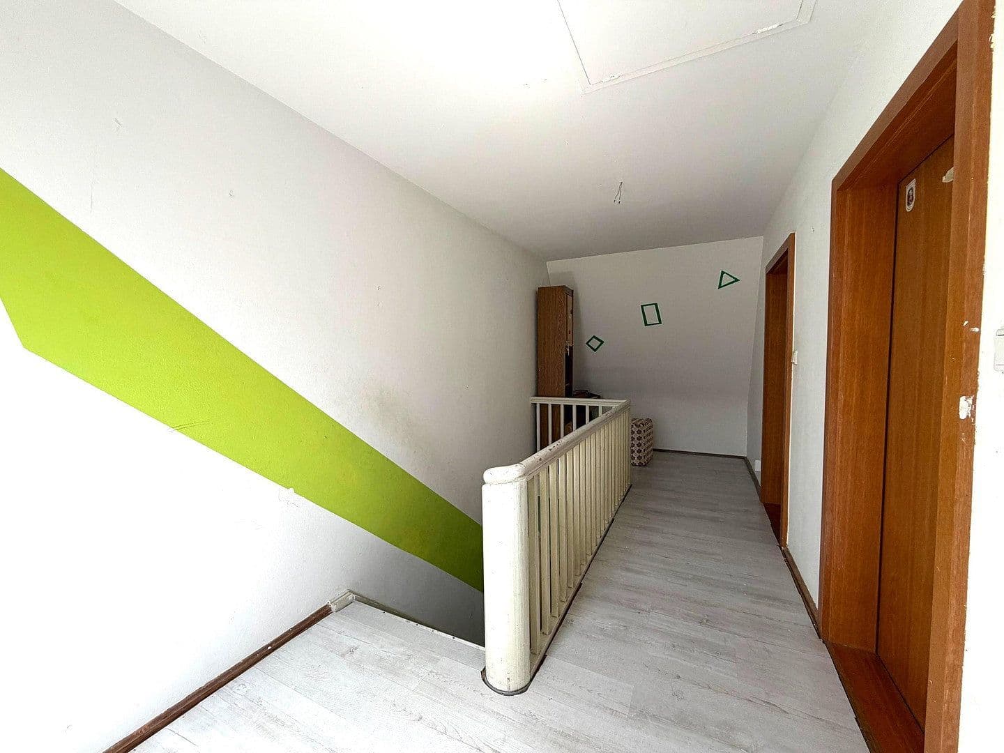 Prodej domu 205 m², pozemek 628 m², Erlenweg 1, Feucht, Bavorsko Prodej domu 205 m², pozemek 628 m², Erlenweg 1, Feucht, Bavorsko