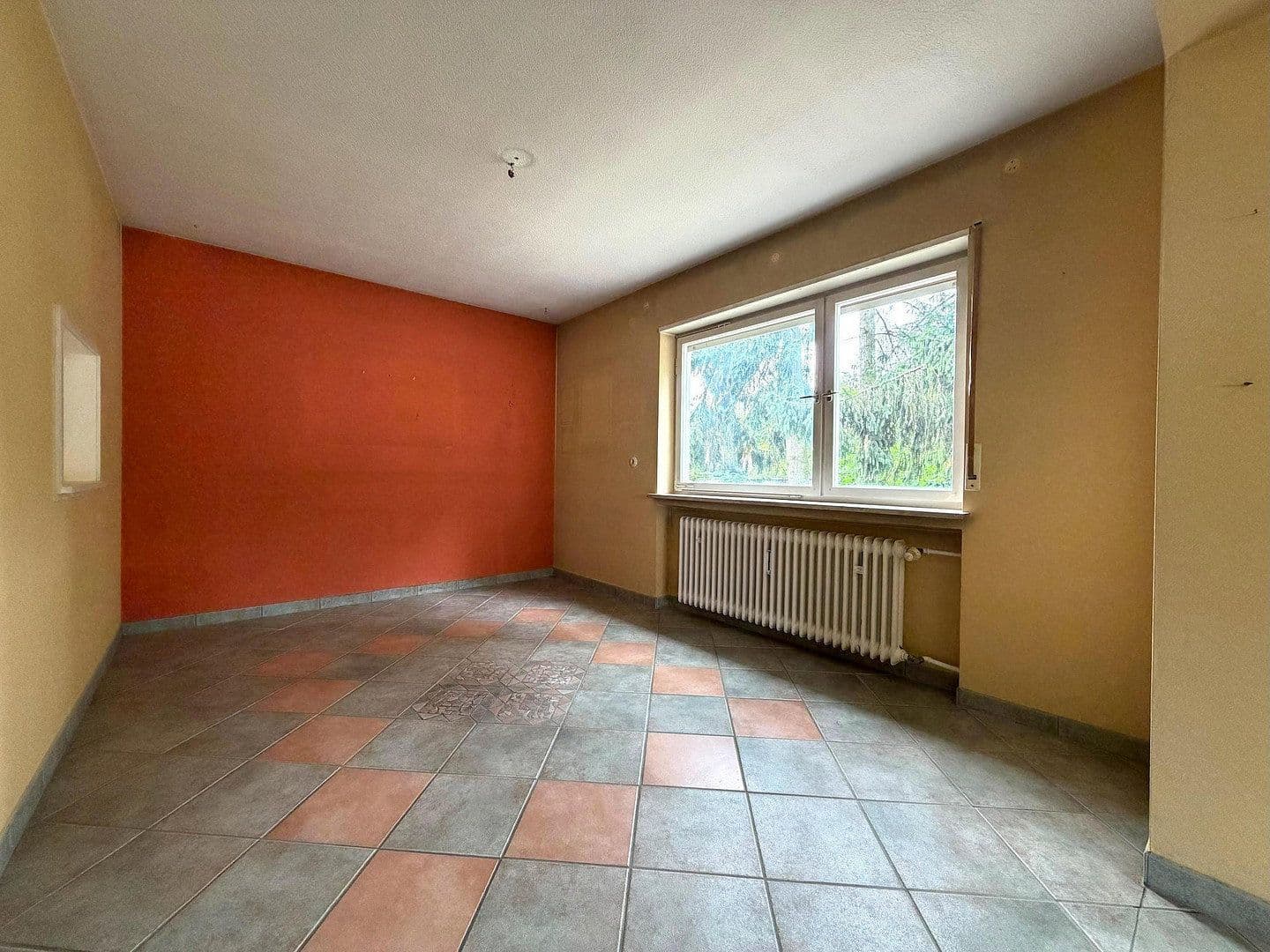 Prodej domu 205 m², pozemek 489 m², Untere Mühlstr. 57, Mühlhausen, Bádensko-Württembersko Prodej domu 205 m², pozemek 489 m², Untere Mühlstr. 57, Mühlhausen, Bádensko-Württembersko