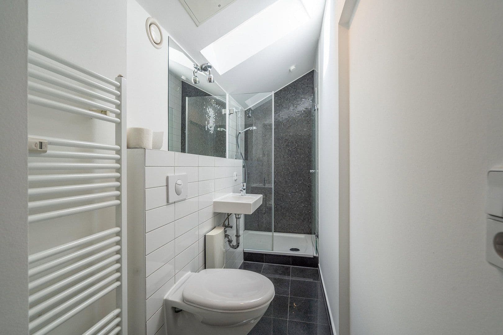Pronájem bytu 4+1 125 m², Am Stadtberg 28, Dillingen an der Donau, Bavorsko Pronájem bytu 4+1 125 m², Am Stadtberg 28, Dillingen an der Donau, Bavorsko