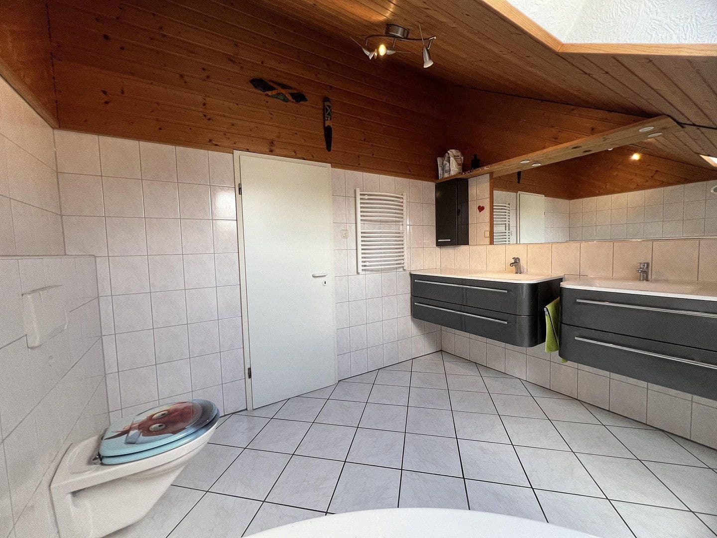 Prodej bytu 4+1 111 m², Obertshausen, Hessen Prodej bytu 4+1 111 m², Obertshausen, Hessen