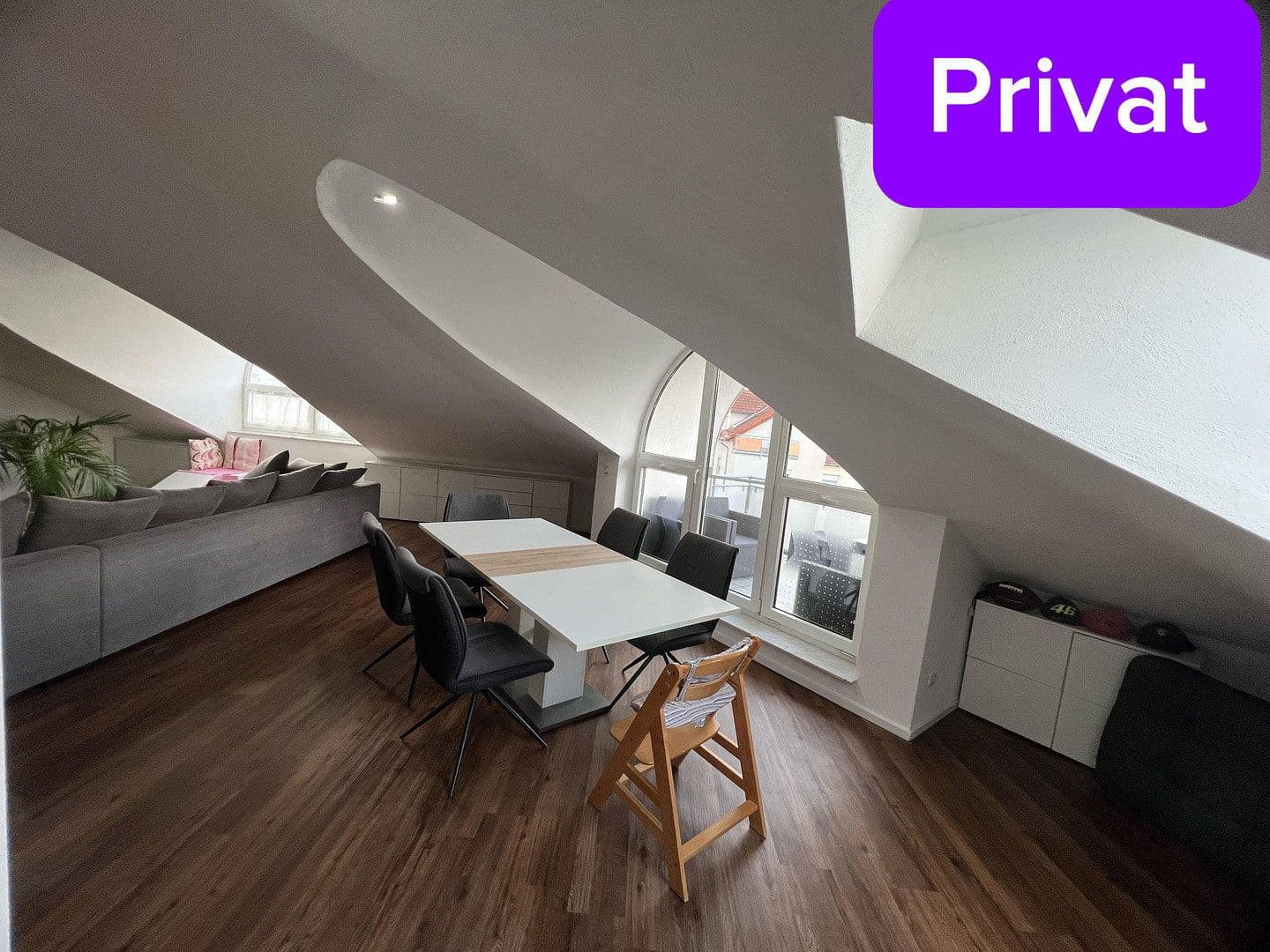 Prodej bytu 4+1 111 m², Obertshausen, Hessen Prodej bytu 4+1 111 m², Obertshausen, Hessen