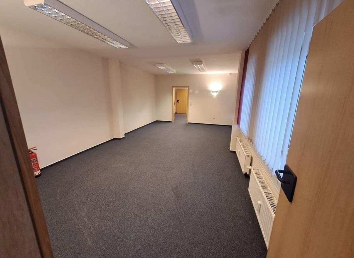 Pronájem kanceláře 89 m², Büchen, Šlesvicko-Holštýnsko Pronájem kanceláře 89 m², Büchen, Šlesvicko-Holštýnsko