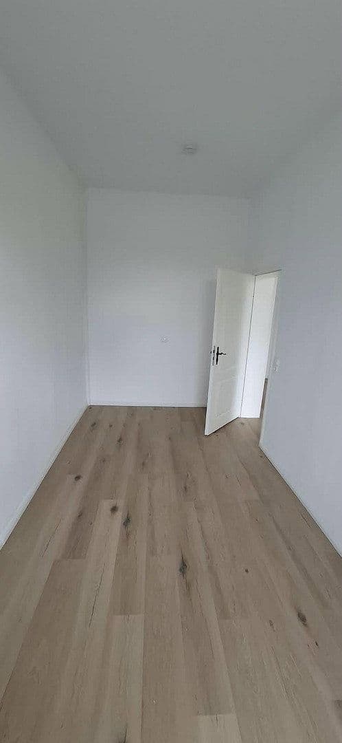 Pronájem bytu 3+1 115 m², Dorfstraße 12, Rieps, Mecklenburg-Vorpommern Pronájem bytu 3+1 115 m², Dorfstraße 12, Rieps, Mecklenburg-Vorpommern