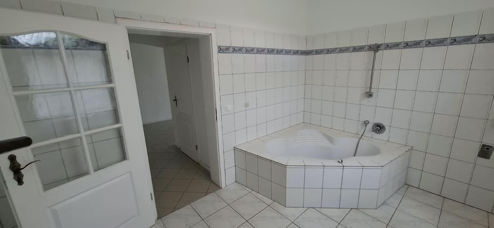 Pronájem bytu 3+1 115 m², Dorfstraße 12, Rieps, Mecklenburg-Vorpommern Pronájem bytu 3+1 115 m², Dorfstraße 12, Rieps, Mecklenburg-Vorpommern