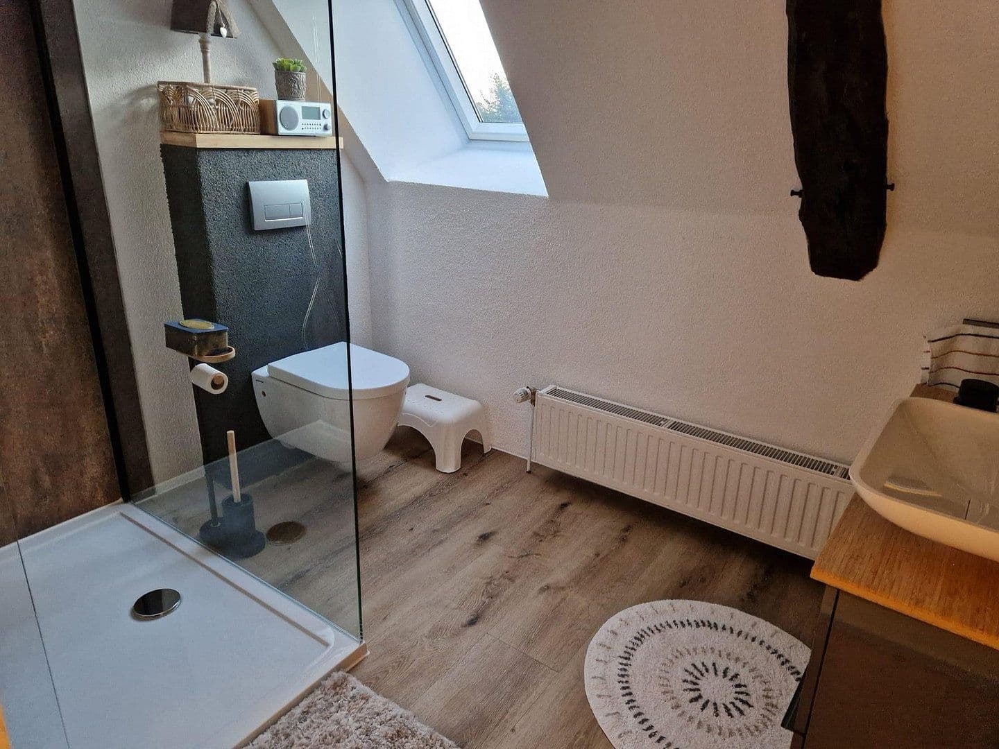 Prodej domu 290 m², pozemek 4.718 m², Gehlbergen 2, Bruchhausen-Vilsen, Dolní Sasko Prodej domu 290 m², pozemek 4.718 m², Gehlbergen 2, Bruchhausen-Vilsen, Dolní Sasko