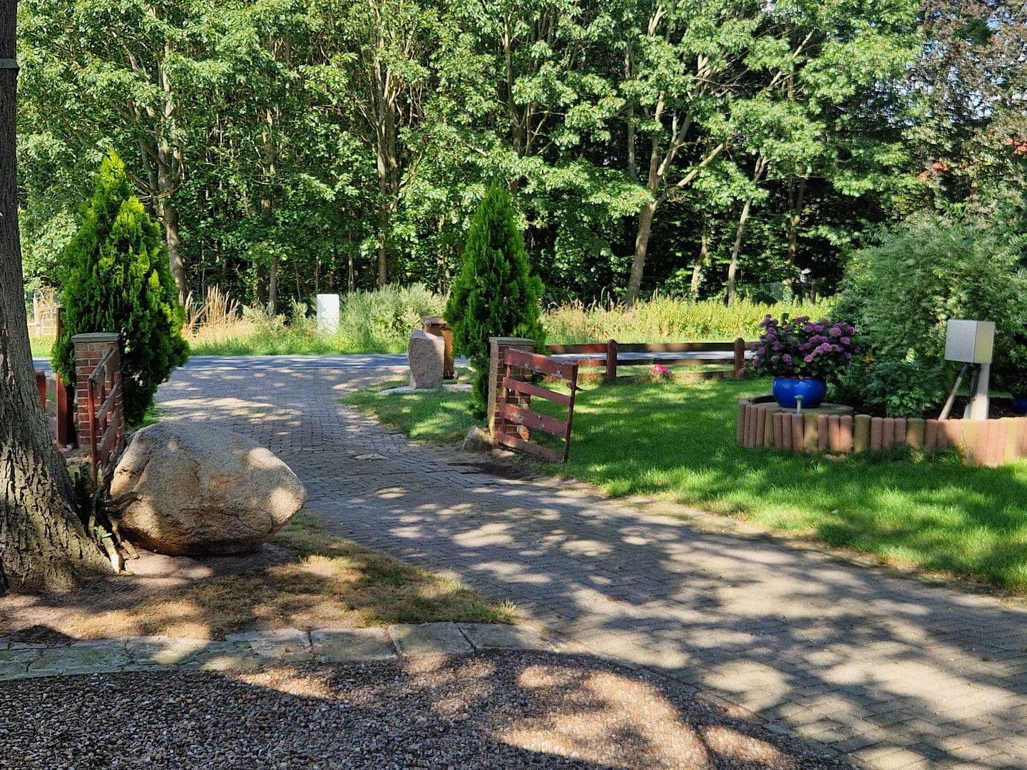 Prodej domu 290 m², pozemek 4.718 m², Gehlbergen 2, Bruchhausen-Vilsen, Dolní Sasko Prodej domu 290 m², pozemek 4.718 m², Gehlbergen 2, Bruchhausen-Vilsen, Dolní Sasko