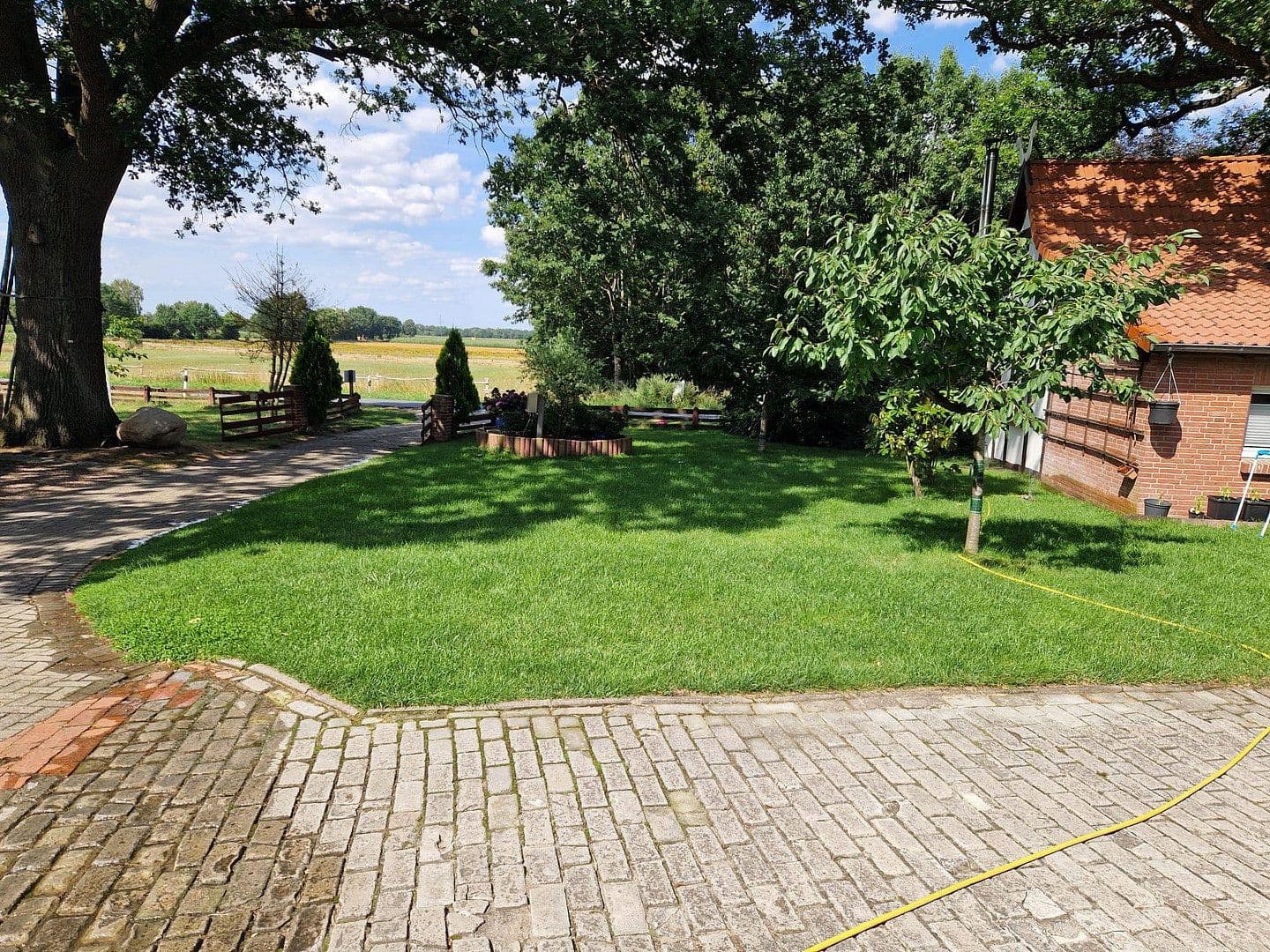Prodej domu 290 m², pozemek 4.718 m², Gehlbergen 2, Bruchhausen-Vilsen, Dolní Sasko Prodej domu 290 m², pozemek 4.718 m², Gehlbergen 2, Bruchhausen-Vilsen, Dolní Sasko