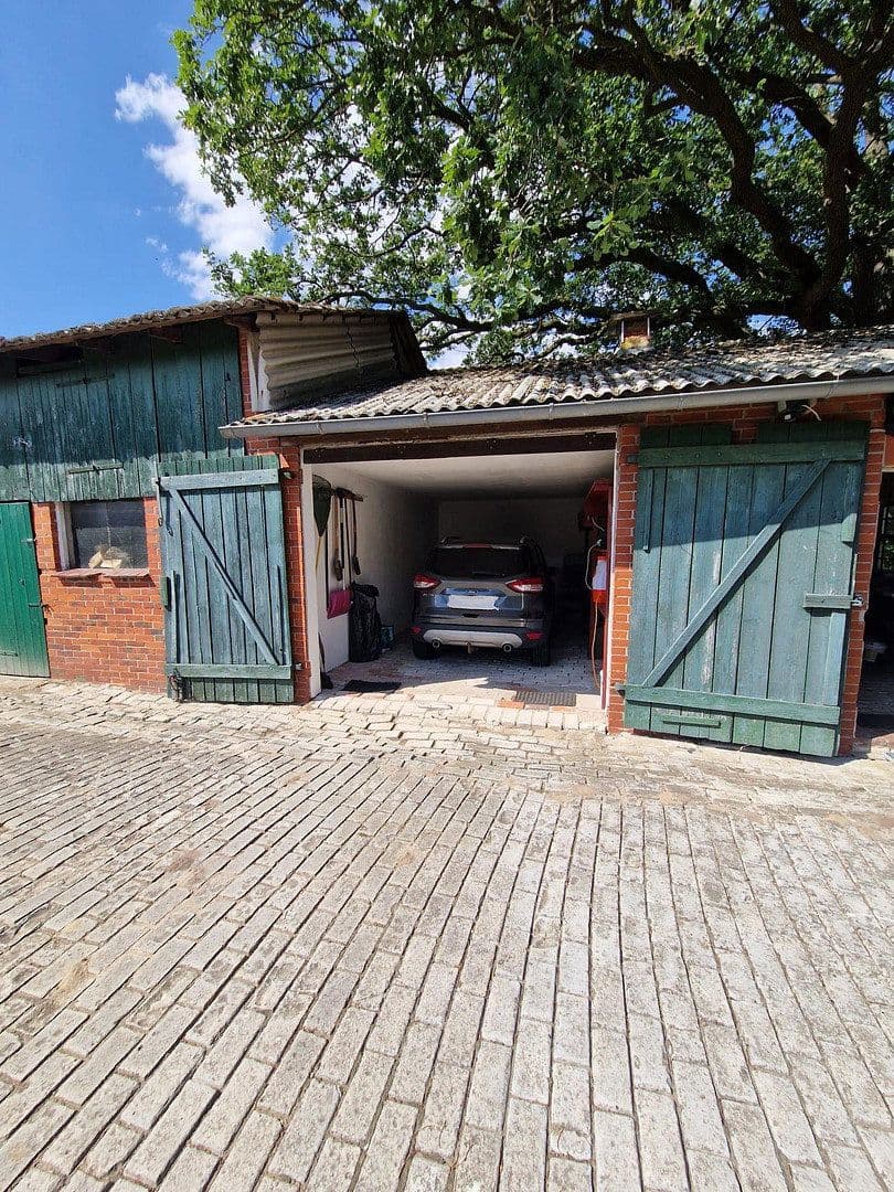 Prodej domu 290 m², pozemek 4.718 m², Gehlbergen 2, Bruchhausen-Vilsen, Dolní Sasko Prodej domu 290 m², pozemek 4.718 m², Gehlbergen 2, Bruchhausen-Vilsen, Dolní Sasko