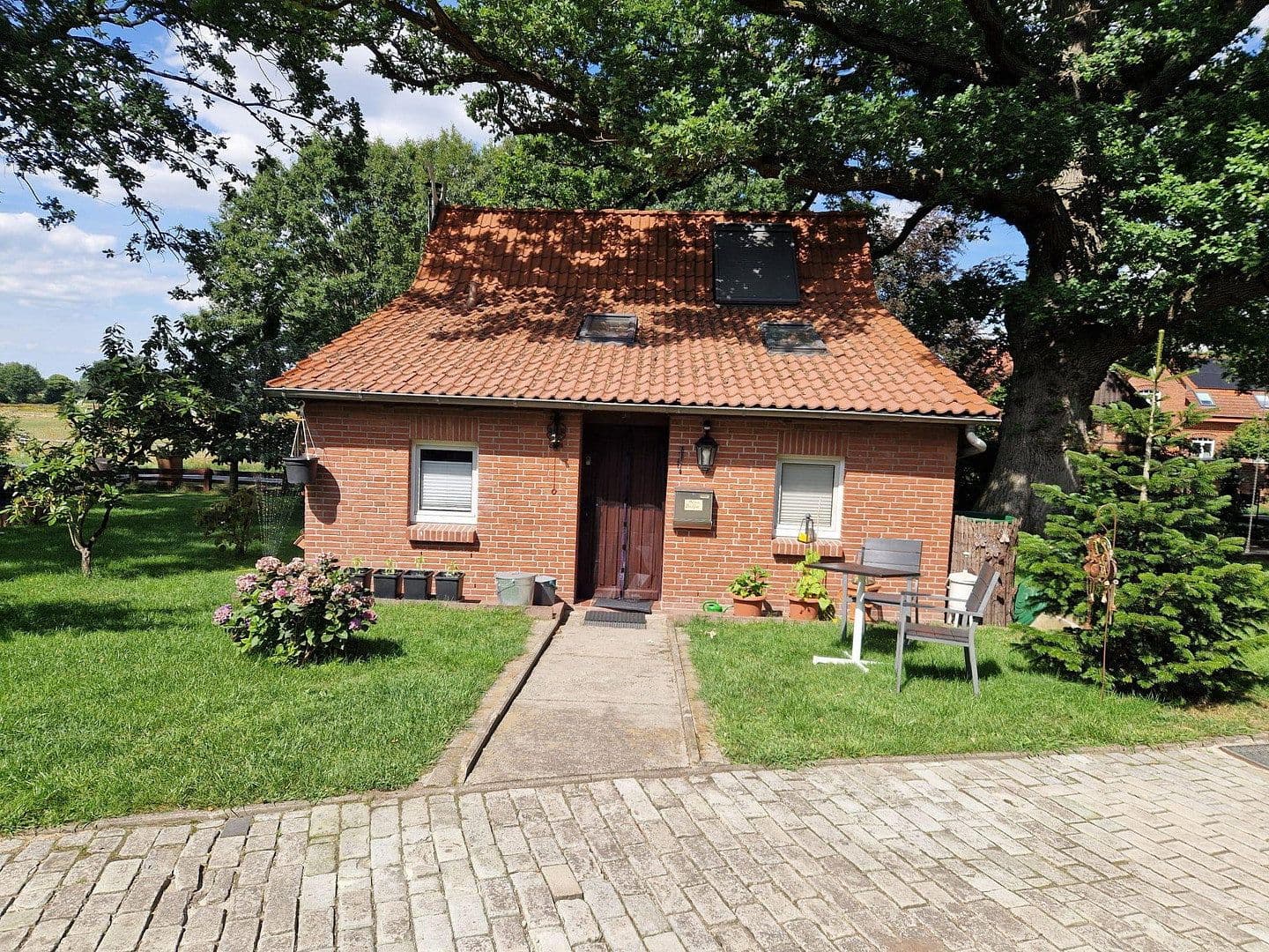 Prodej domu 290 m², pozemek 4.718 m², Gehlbergen 2, Bruchhausen-Vilsen, Dolní Sasko Prodej domu 290 m², pozemek 4.718 m², Gehlbergen 2, Bruchhausen-Vilsen, Dolní Sasko