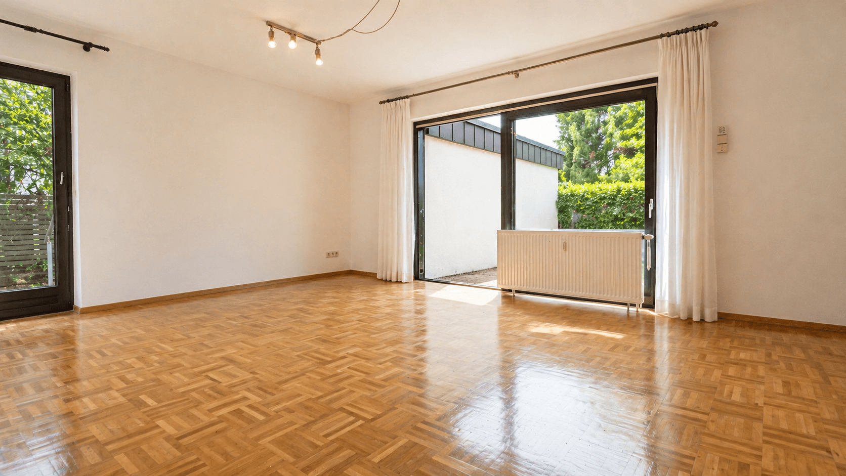 Prodej bytu 3+1 81 m², Reutlingen, Bádensko-Württembersko Prodej bytu 3+1 81 m², Reutlingen, Bádensko-Württembersko