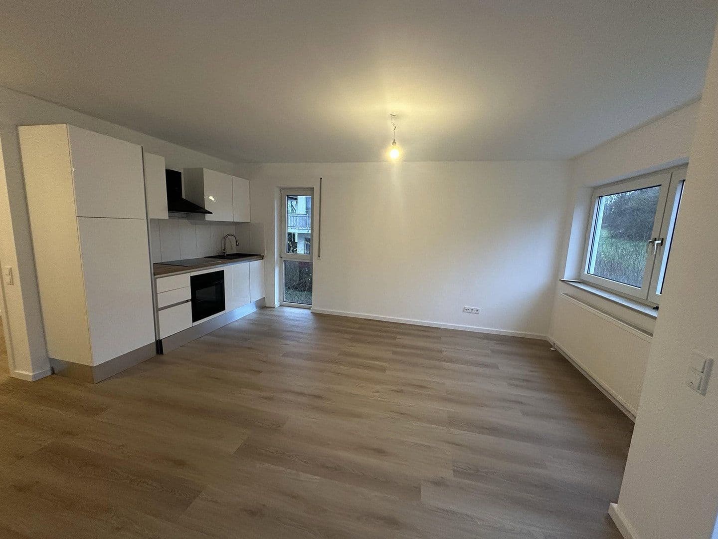 Prodej bytu 3+1 76 m², Heinrich-Heine-Straße 9, Diez, Porýní-Falc Prodej bytu 3+1 76 m², Heinrich-Heine-Straße 9, Diez, Porýní-Falc