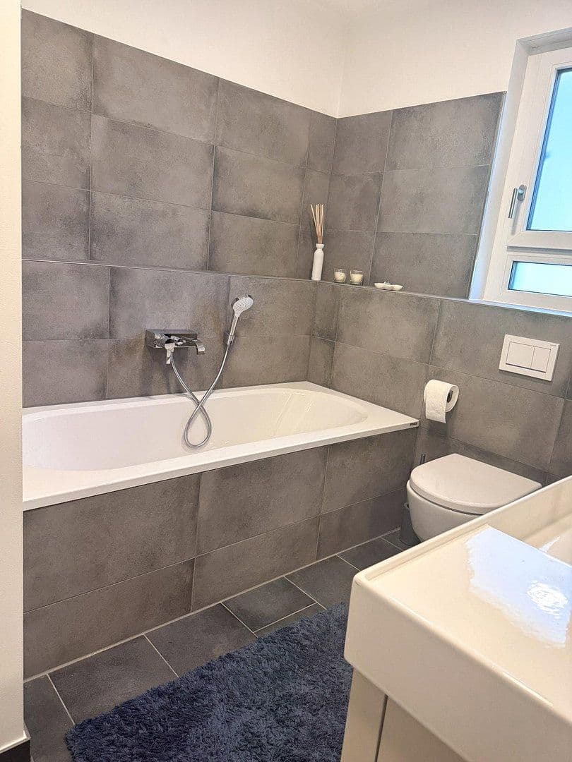 Pronájem bytu 3+1 88 m², Fürth, Bavorsko Pronájem bytu 3+1 88 m², Fürth, Bavorsko