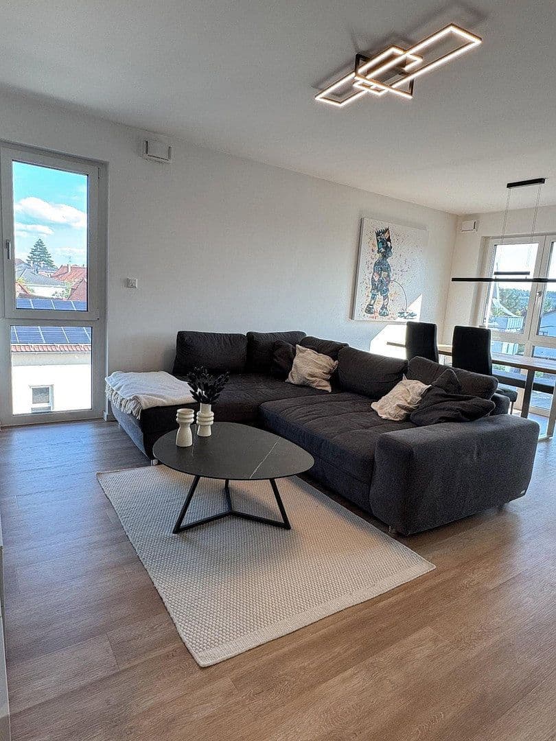Pronájem bytu 3+1 88 m², Fürth, Bavorsko Pronájem bytu 3+1 88 m², Fürth, Bavorsko