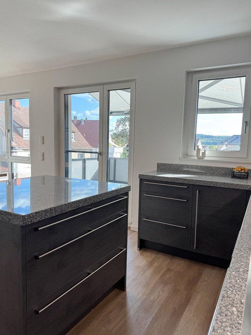 Pronájem bytu 3+1 88 m², Fürth, Bavorsko Pronájem bytu 3+1 88 m², Fürth, Bavorsko