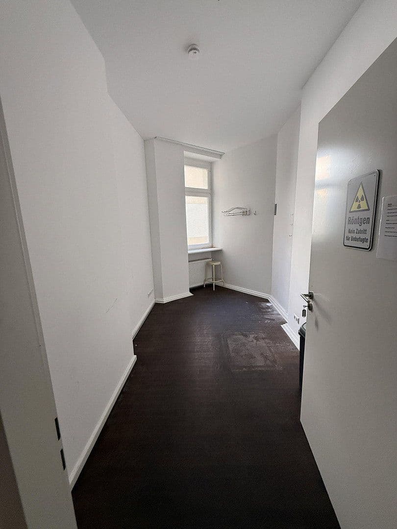 Pronájem kanceláře 180 m², Südwestkorso 11a, Berlin, Berlín Pronájem kanceláře 180 m², Südwestkorso 11a, Berlin, Berlín