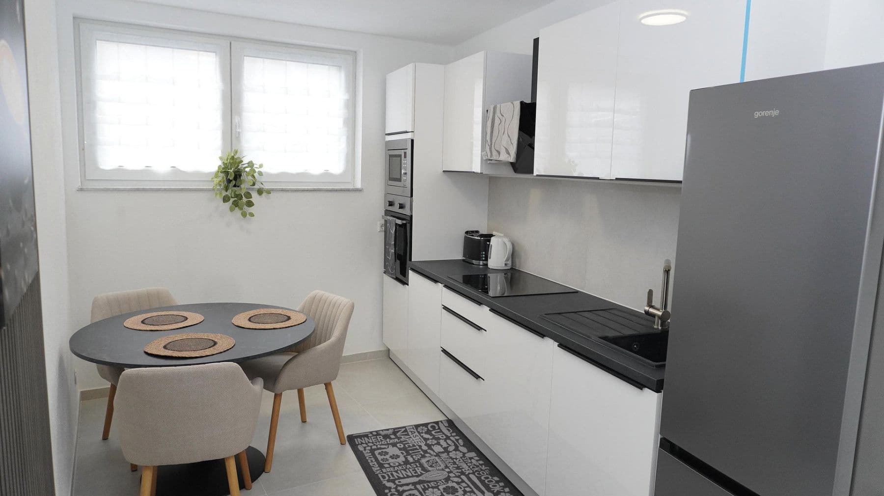 Pronájem bytu 2+1 64 m², Leverkusen, Severní Porýní-Vestfálsko Pronájem bytu 2+1 64 m², Leverkusen, Severní Porýní-Vestfálsko