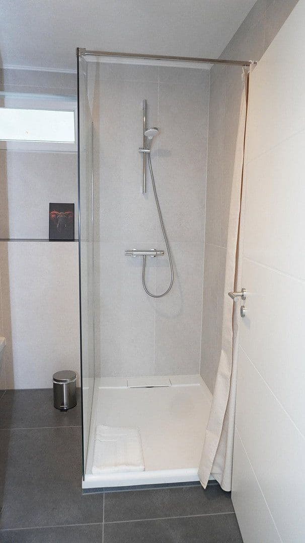 Pronájem bytu 2+1 64 m², Leverkusen, Severní Porýní-Vestfálsko Pronájem bytu 2+1 64 m², Leverkusen, Severní Porýní-Vestfálsko