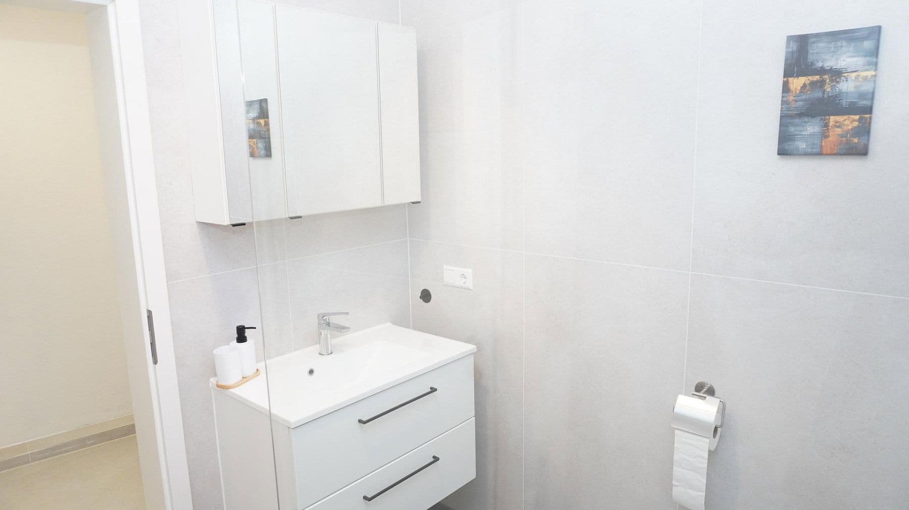Pronájem bytu 2+1 64 m², Leverkusen, Severní Porýní-Vestfálsko Pronájem bytu 2+1 64 m², Leverkusen, Severní Porýní-Vestfálsko