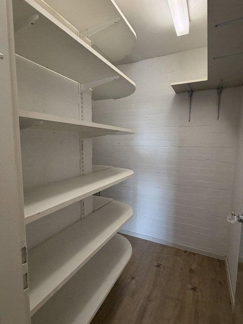 Prodej bytu 3+1 155 m², Köln, Severní Porýní-Vestfálsko Prodej bytu 3+1 155 m², Köln, Severní Porýní-Vestfálsko
