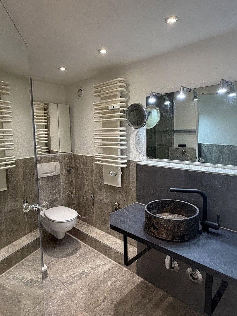 Prodej bytu 3+1 155 m², Köln, Severní Porýní-Vestfálsko Prodej bytu 3+1 155 m², Köln, Severní Porýní-Vestfálsko