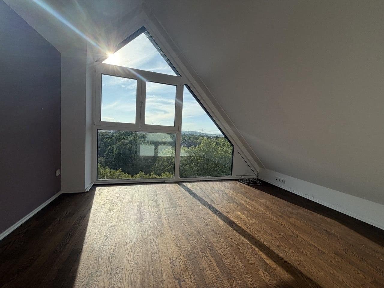 Prodej bytu 3+1 155 m², Köln, Severní Porýní-Vestfálsko Prodej bytu 3+1 155 m², Köln, Severní Porýní-Vestfálsko