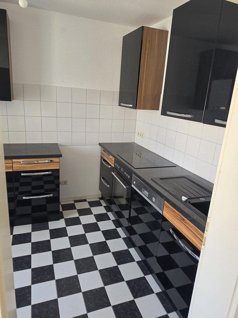 Prodej bytu 4+1 113 m², Ludwigshafen, Porýní-Falc Prodej bytu 4+1 113 m², Ludwigshafen, Porýní-Falc