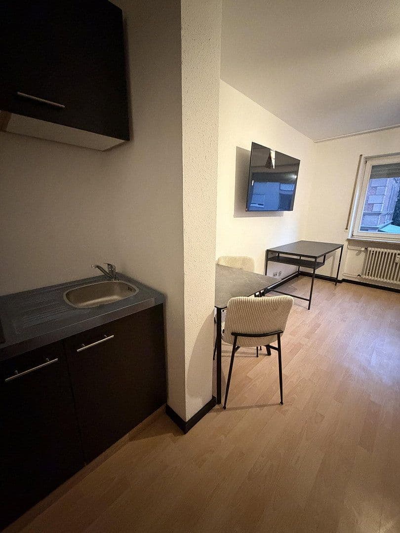 Pronájem bytu 1+1 27 m², Am Stadtpark 21, Nürnberg, Bavorsko Pronájem bytu 1+1 27 m², Am Stadtpark 21, Nürnberg, Bavorsko
