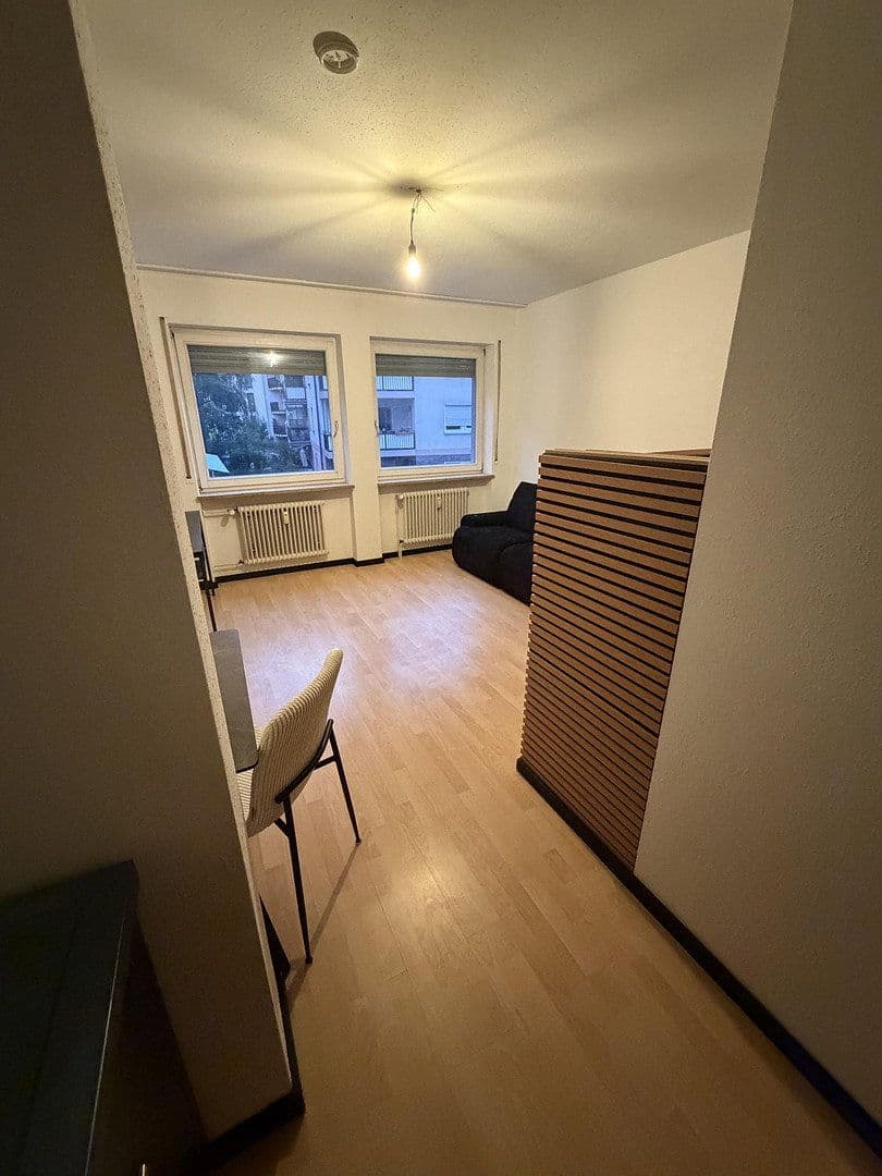 Pronájem bytu 1+1 27 m², Am Stadtpark 21, Nürnberg, Bavorsko Pronájem bytu 1+1 27 m², Am Stadtpark 21, Nürnberg, Bavorsko