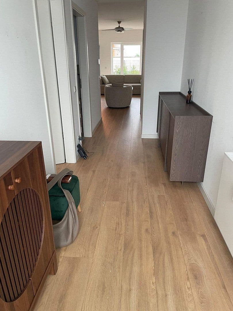 Pronájem bytu 2+1 77 m², Brühl, Bádensko-Württembersko Pronájem bytu 2+1 77 m², Brühl, Bádensko-Württembersko