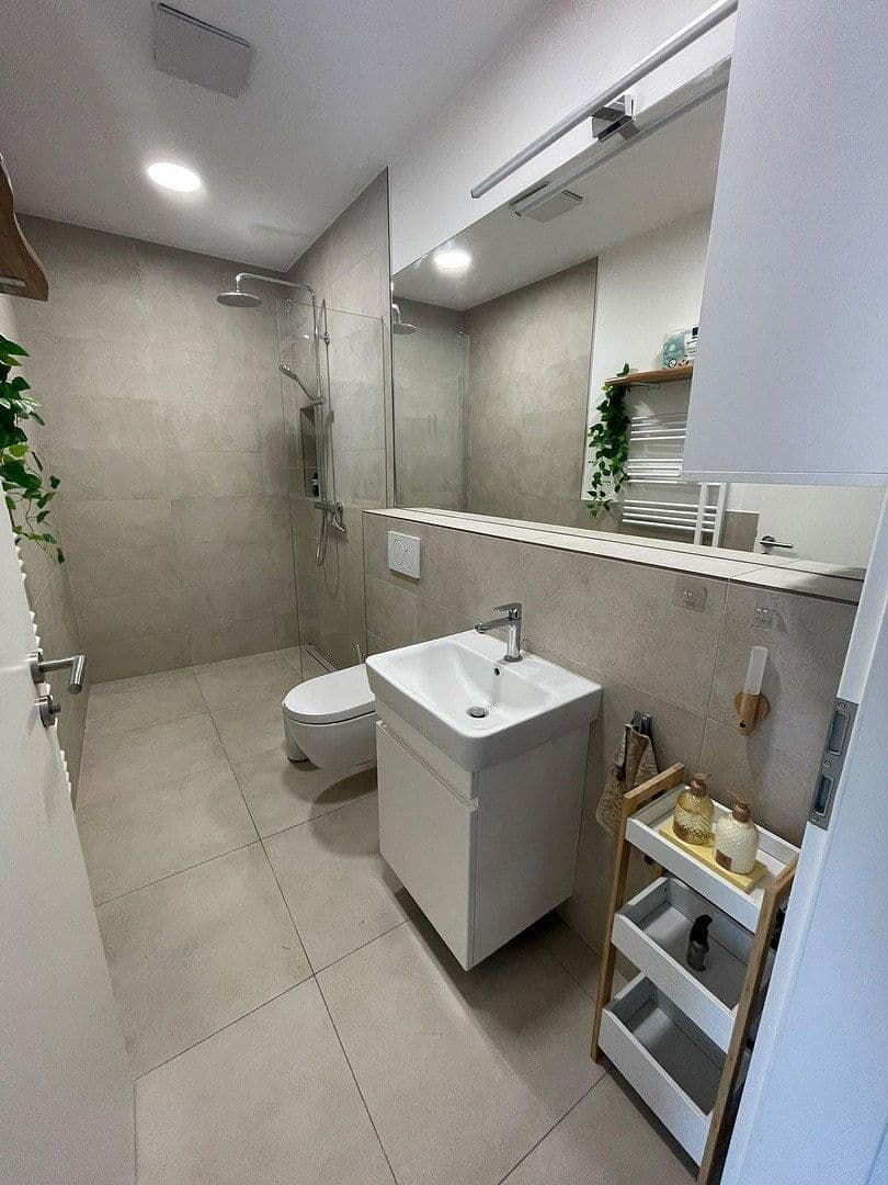 Pronájem bytu 2+1 77 m², Brühl, Bádensko-Württembersko Pronájem bytu 2+1 77 m², Brühl, Bádensko-Württembersko