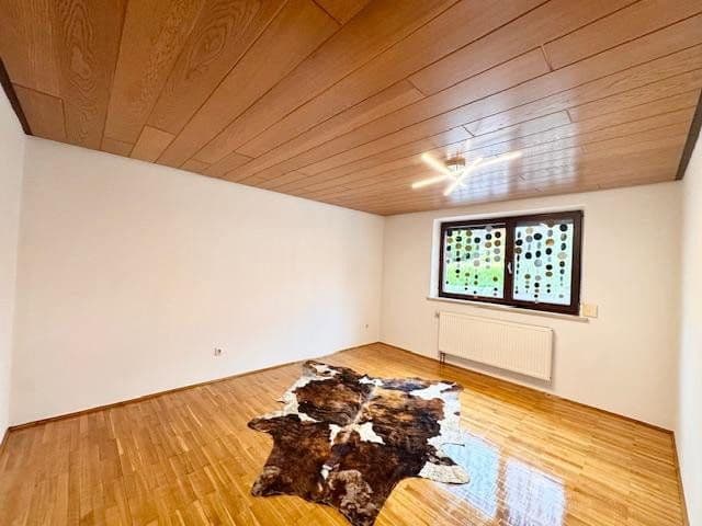 Pronájem bytu 3+1 76 m², Greifenklaustraße 12, Reckendorf, Bavorsko Pronájem bytu 3+1 76 m², Greifenklaustraße 12, Reckendorf, Bavorsko