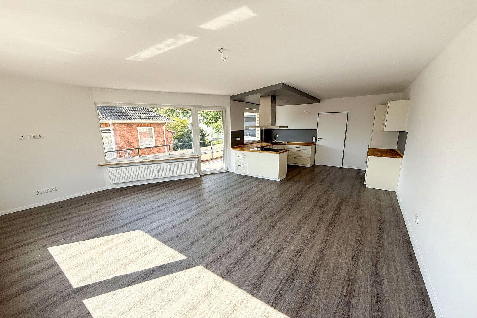 Prodej bytu 3+1 88 m², Bad Schwartau, Šlesvicko-Holštýnsko Prodej bytu 3+1 88 m², Bad Schwartau, Šlesvicko-Holštýnsko