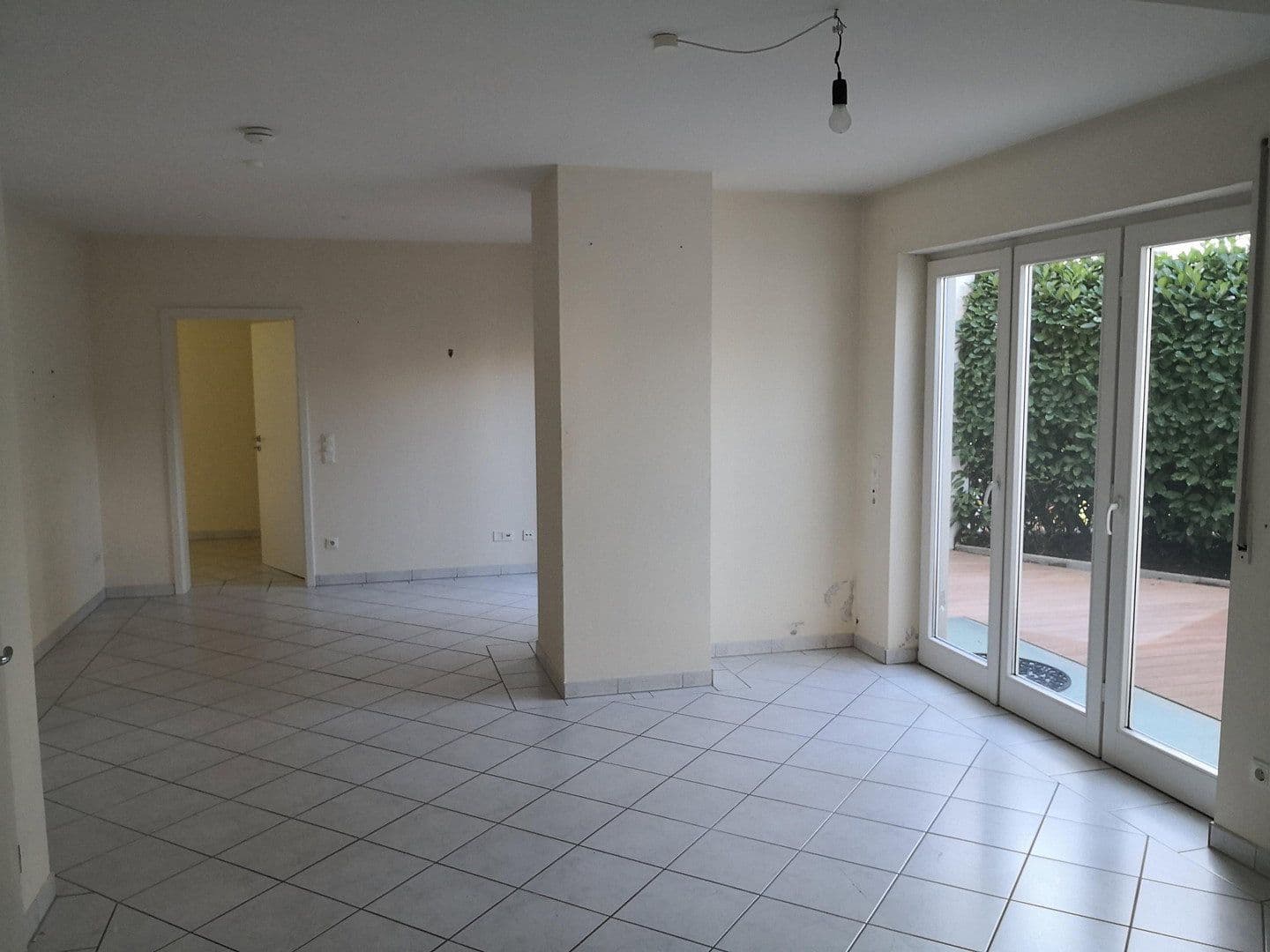 Pronájem domu 167 m², pozemek 170 m², Hardtbergweg 7a, Kronberg im Taunus, Hessen Pronájem domu 167 m², pozemek 170 m², Hardtbergweg 7a, Kronberg im Taunus, Hessen
