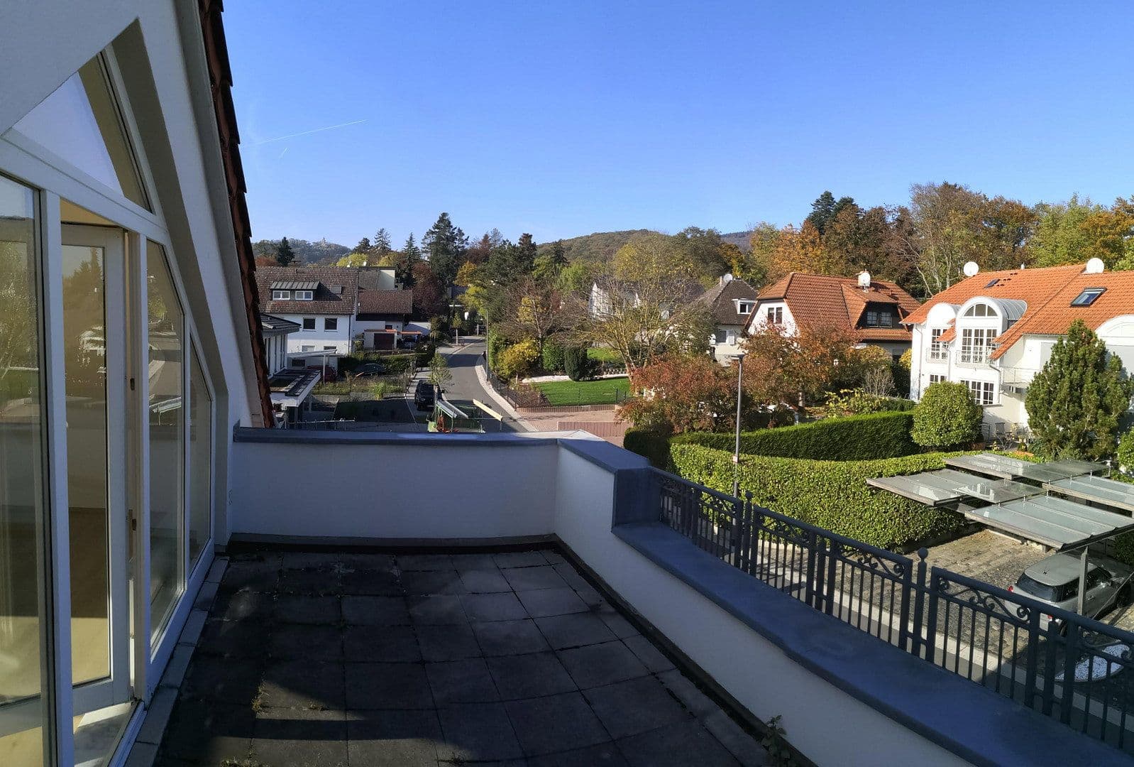 Pronájem domu 167 m², pozemek 170 m², Hardtbergweg 7a, Kronberg im Taunus, Hessen Pronájem domu 167 m², pozemek 170 m², Hardtbergweg 7a, Kronberg im Taunus, Hessen