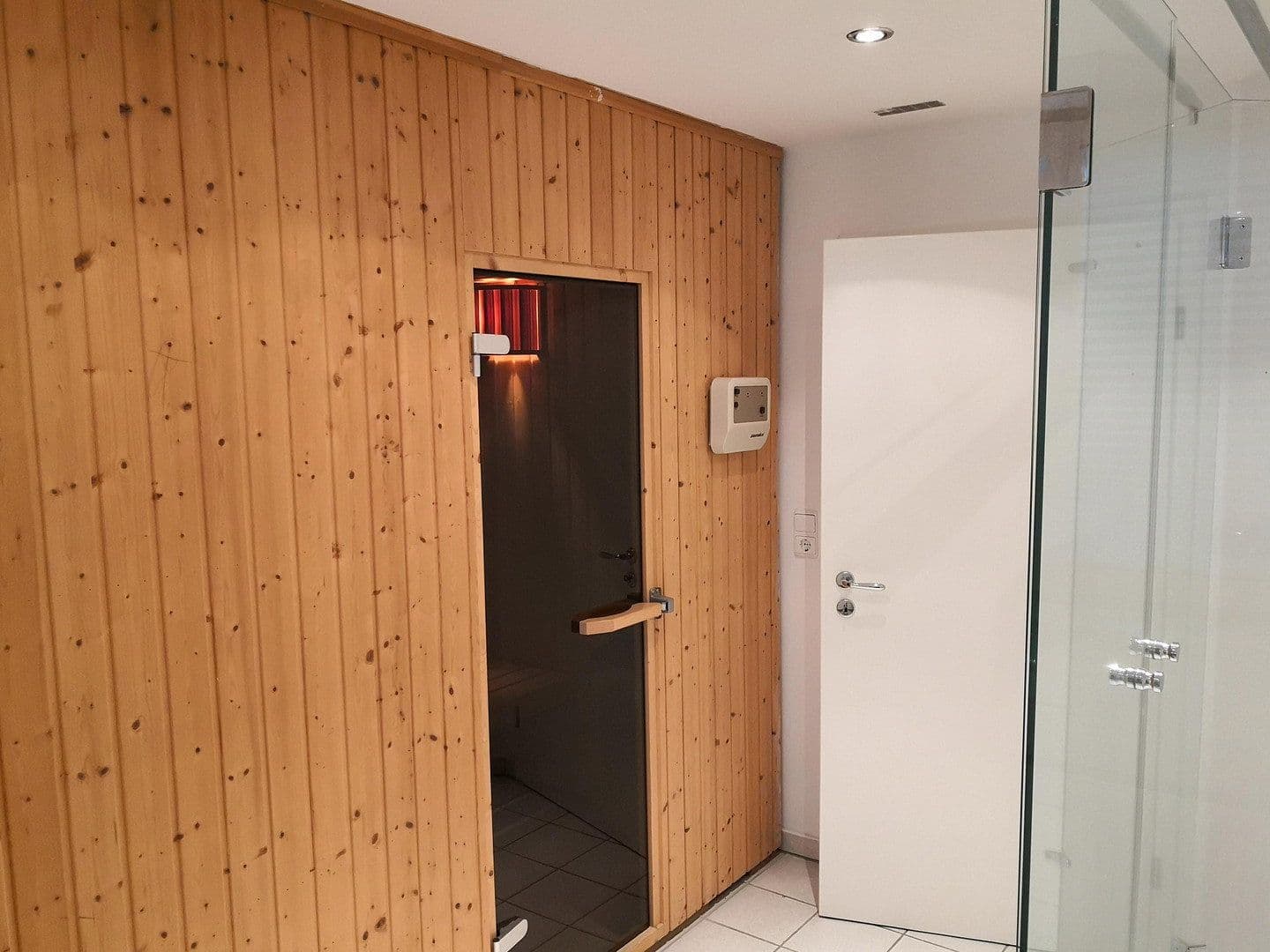 Pronájem domu 167 m², pozemek 170 m², Hardtbergweg 7a, Kronberg im Taunus, Hessen Pronájem domu 167 m², pozemek 170 m², Hardtbergweg 7a, Kronberg im Taunus, Hessen