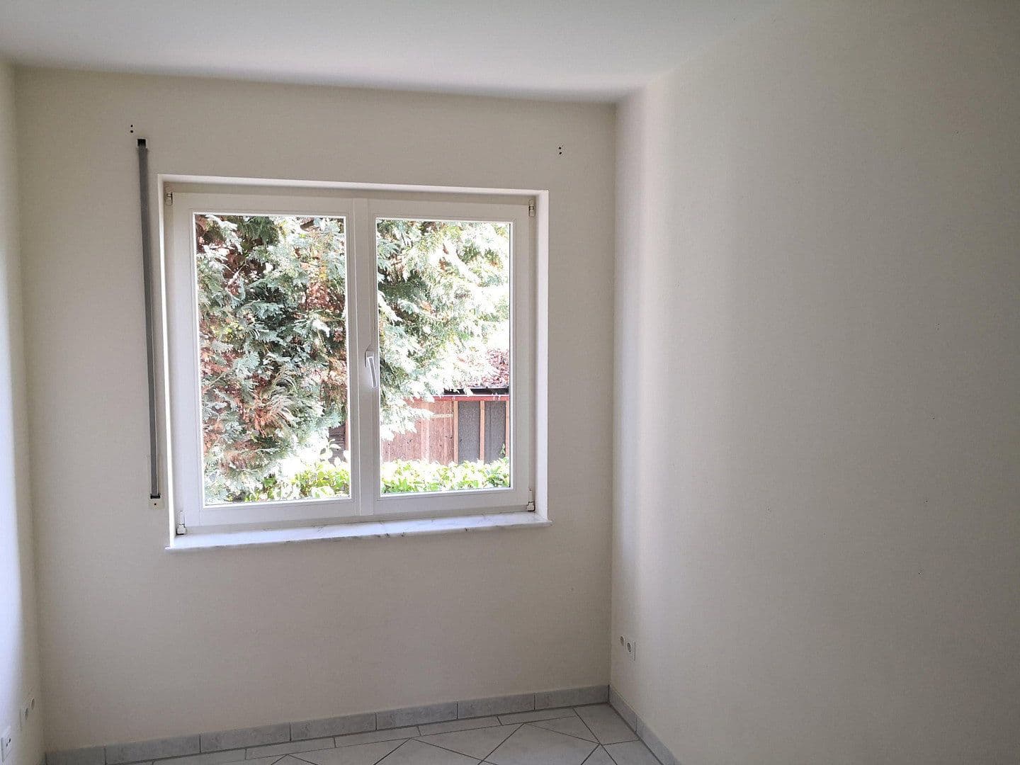 Pronájem domu 167 m², pozemek 170 m², Hardtbergweg 7a, Kronberg im Taunus, Hessen Pronájem domu 167 m², pozemek 170 m², Hardtbergweg 7a, Kronberg im Taunus, Hessen