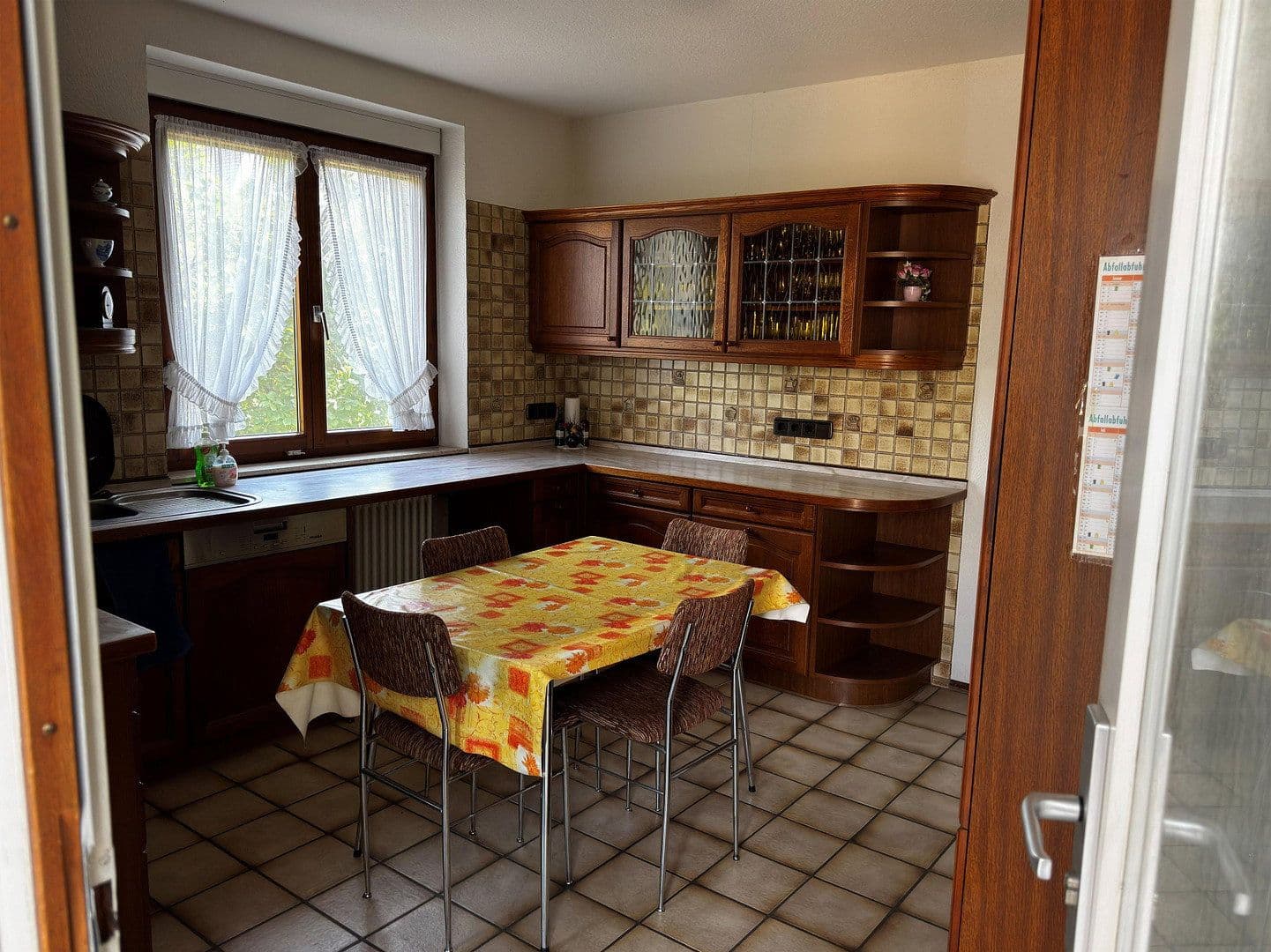 Prodej domu 145 m², pozemek 1.488 m², Neuried, Bádensko-Württembersko Prodej domu 145 m², pozemek 1.488 m², Neuried, Bádensko-Württembersko